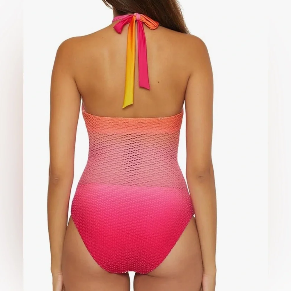 Trina Turk Women's Standard Sun Opal HighNeck 1 Piece Swimsuit, Keyhole, Cut Out